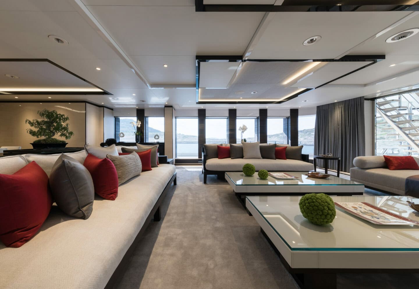 Alia Yachts Samurai lounge