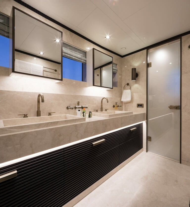 Alia Yachts Virgin Del Mar bathroom