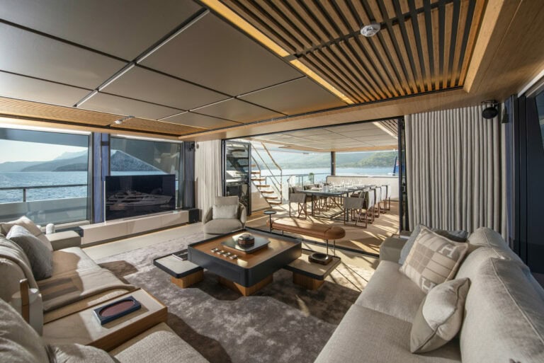 Alia Yachts AL WAAB sun lounge